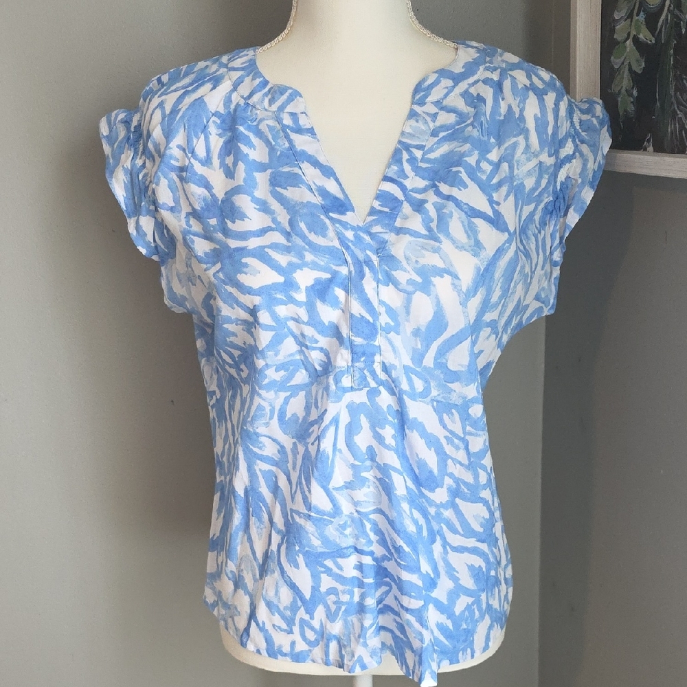 Sonoma Light Blue and White Printed Cap Sleeve Top Size Small